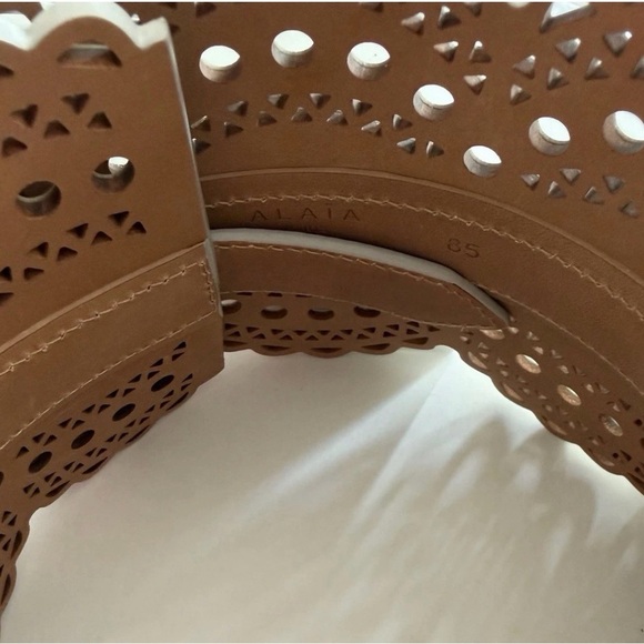 Alaïa Gray Corset Leather Belt NWT and dust bag - Picture 4 of 7